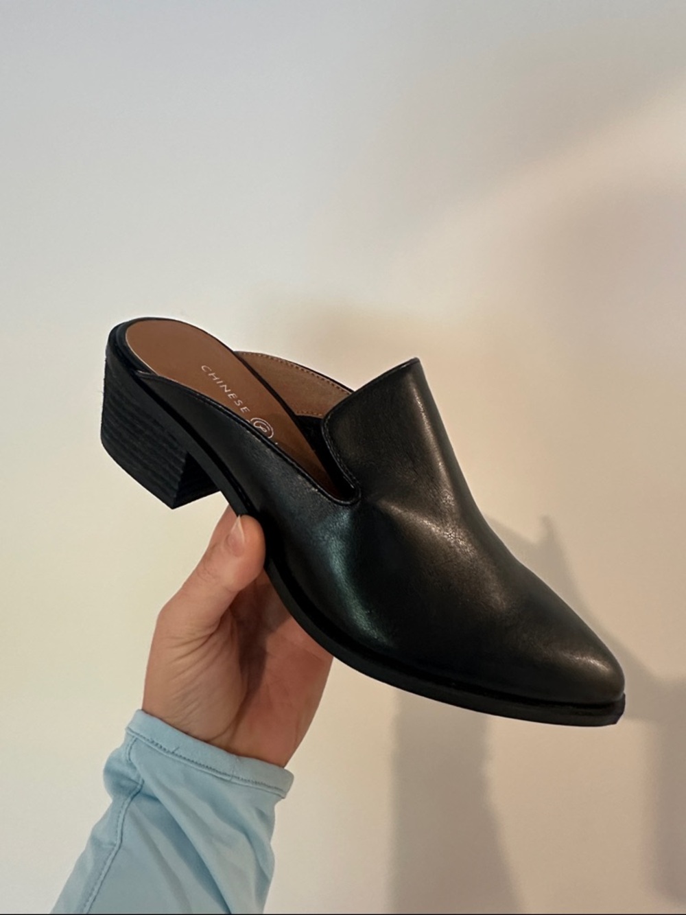 Chinese Laundry Black Pointed Backless Mules - Picture 2 of 3